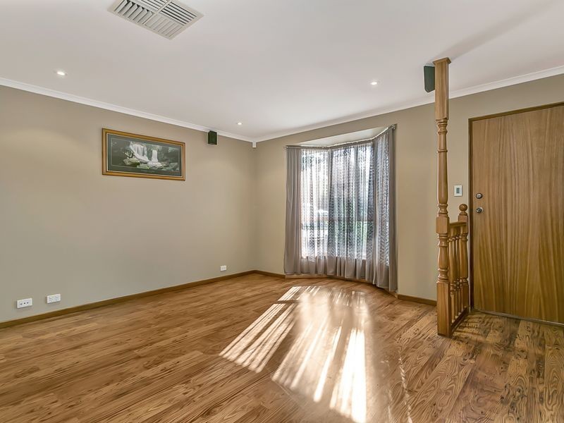 12 Gilchrist Close, Greenwith SA 5125