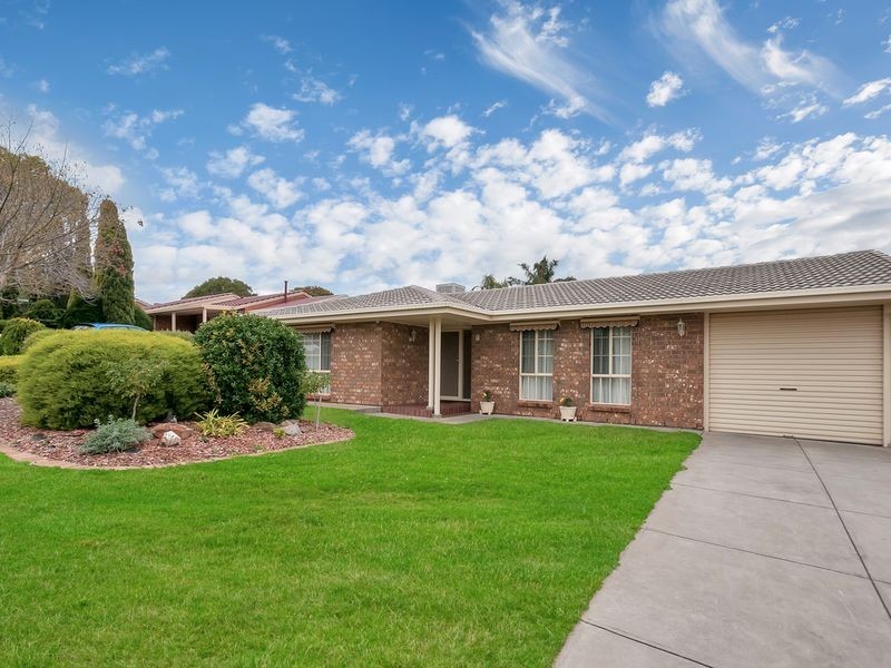 17 Lark Court, Wynn Vale SA 5127