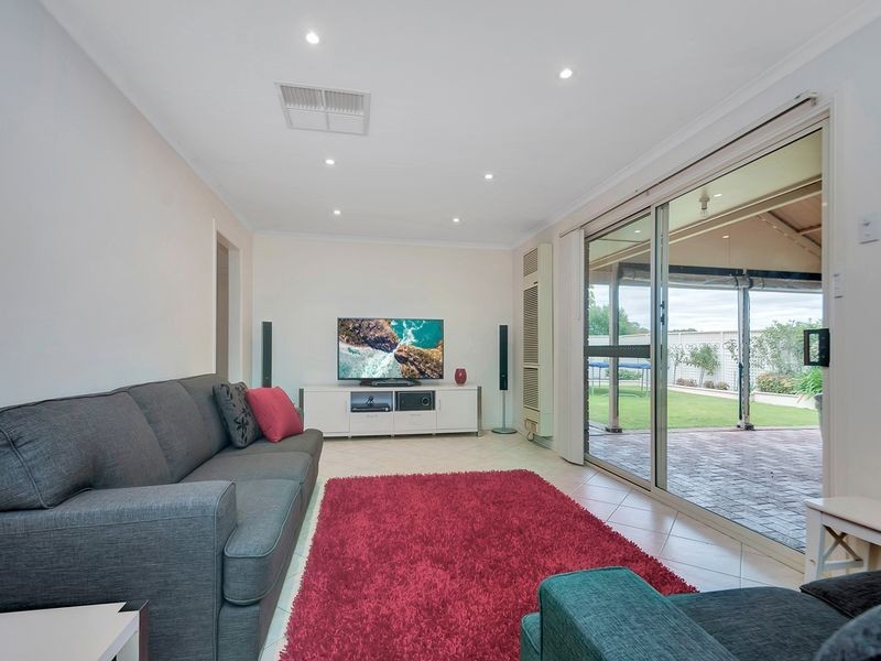 17 Lark Court, Wynn Vale SA 5127