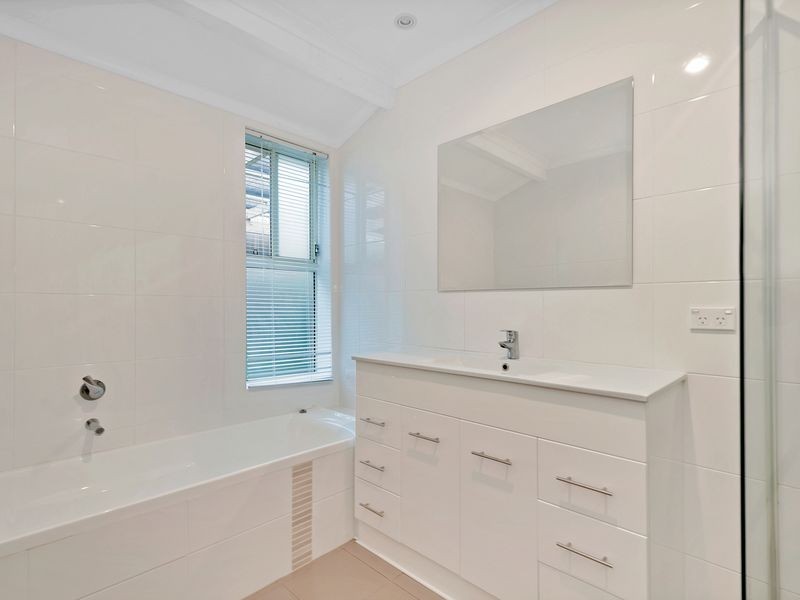 17 Lark Court, Wynn Vale SA 5127