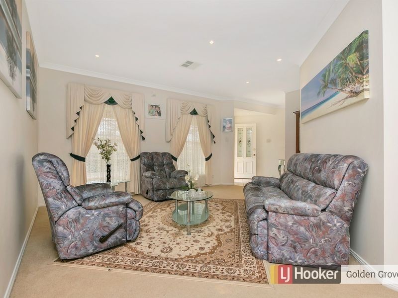 9 Lake Maurice Place, Greenwith SA 5125