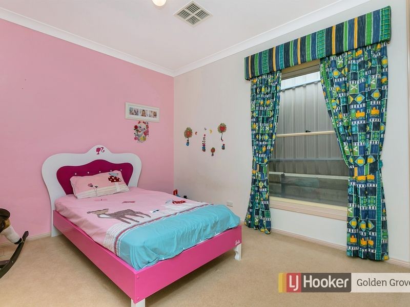 9 Lake Maurice Place, Greenwith SA 5125