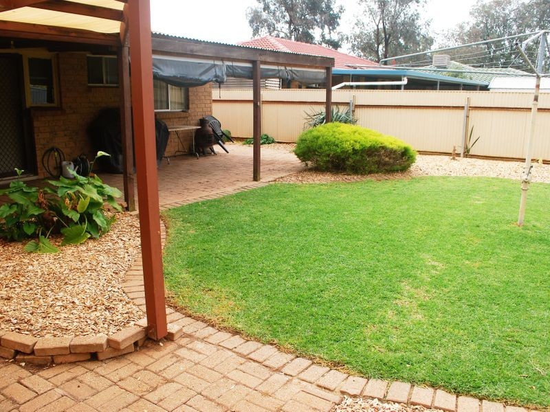 12 Barton Crescent, Burton SA 5110