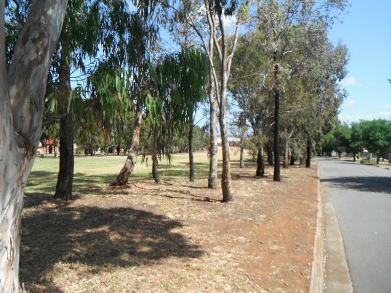 42 Grenada Ave, Ingle Farm SA 5098