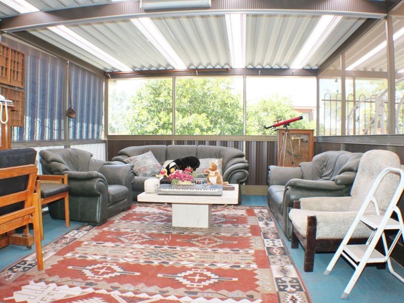 10 Parklands Ave, Leonay NSW 2750