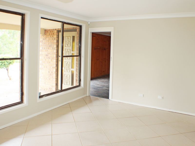 77 Soling Crescent, Cranebrook NSW 2749