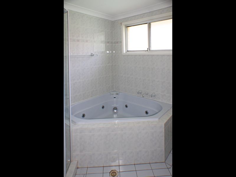 52 Wardell Drive, South Penrith NSW 2750