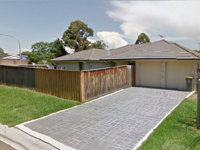 1 The Lakes Drive, Glenmore Park NSW 2745
