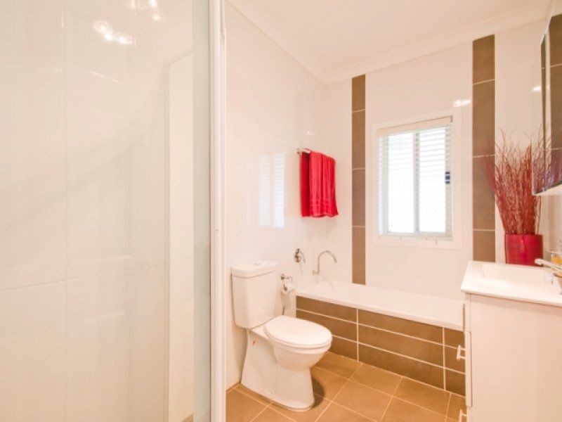 8 Darling Street, Penrith NSW 2750