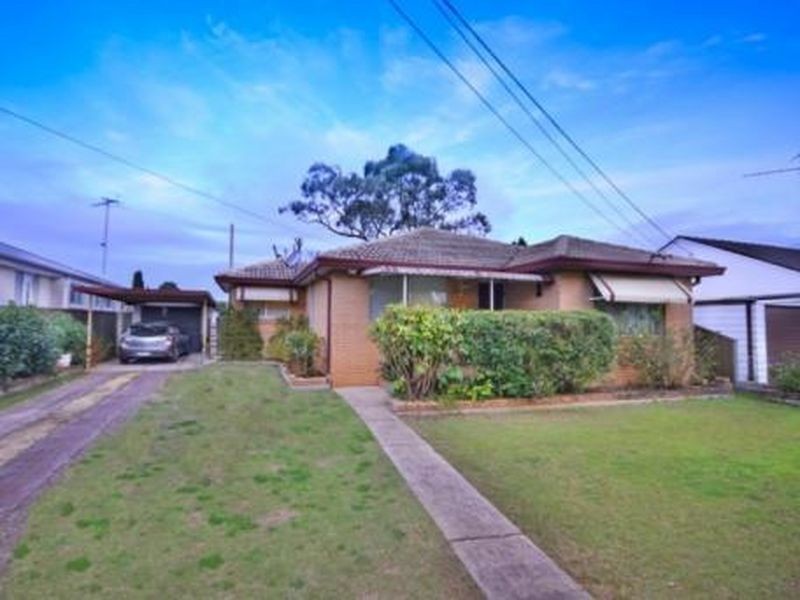 4 Imperial Ave, Emu Plains NSW 2750