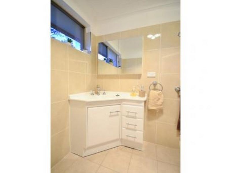 4 Imperial Ave, Emu Plains NSW 2750