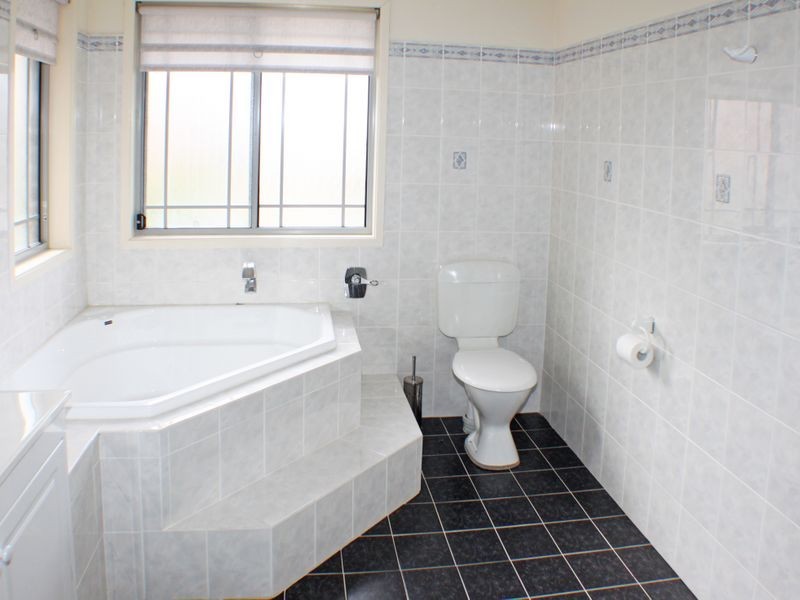 Glenmore Park NSW 2745