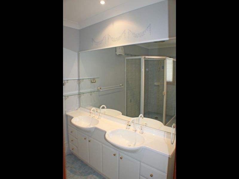 36 Waterford Way, Glenmore Park NSW 2745