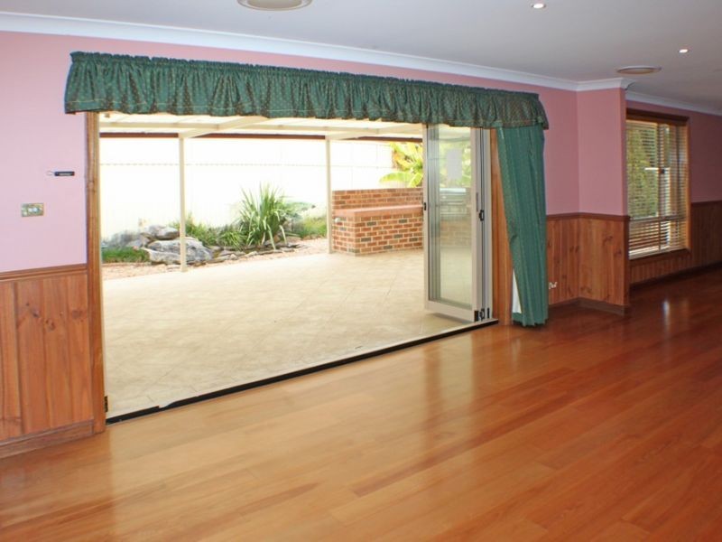 36 Waterford Way, Glenmore Park NSW 2745