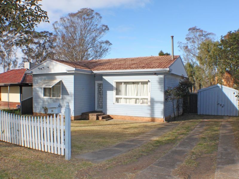 16 Guildford Road, Cambridge Park NSW 2747
