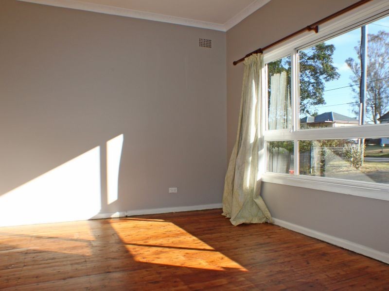 16 Guildford Road, Cambridge Park NSW 2747