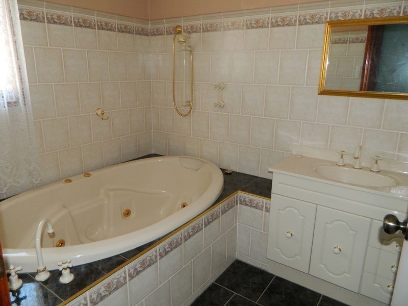 8 Bottlebrush Drive, Cranebrook NSW 2749