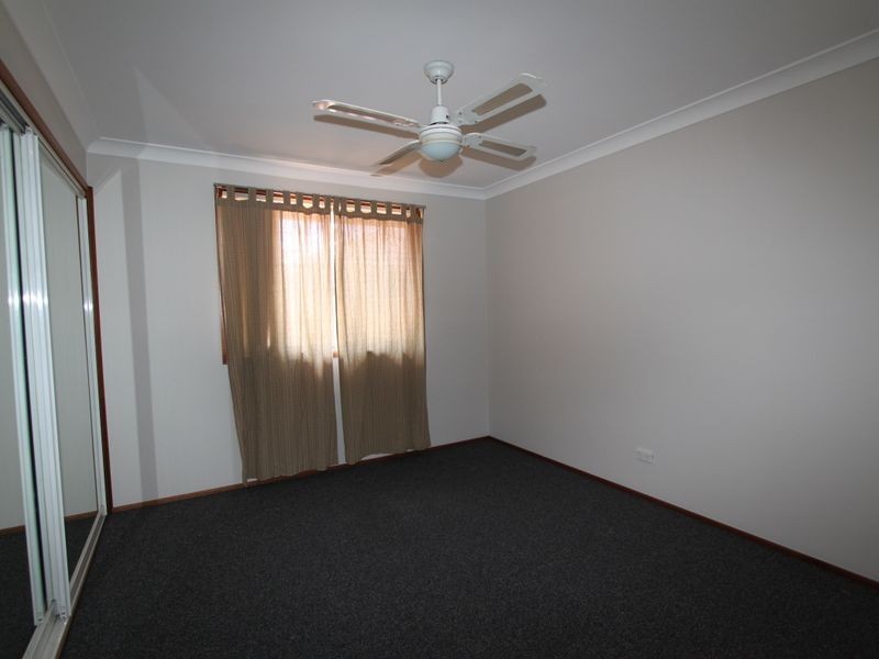 10 Harwood Circuit, Glenmore Park NSW 2745