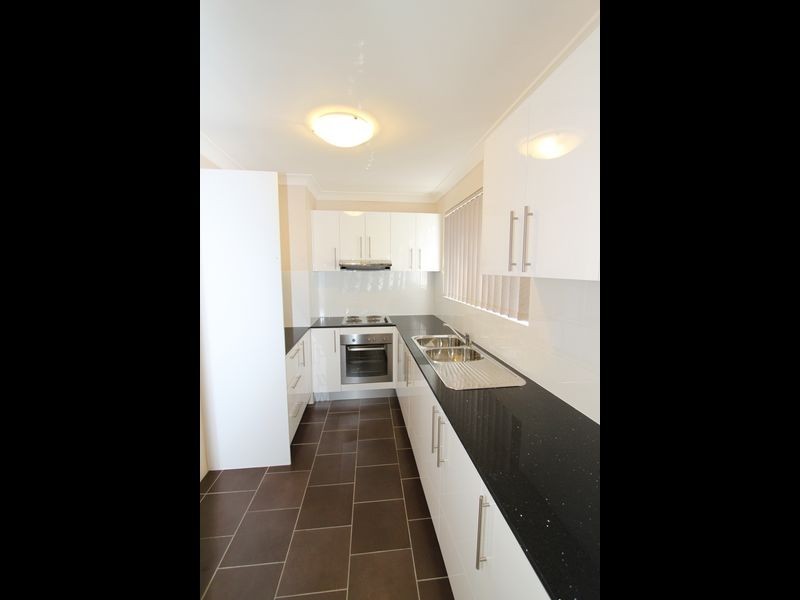 2/1 Thurston Street, Penrith NSW 2750