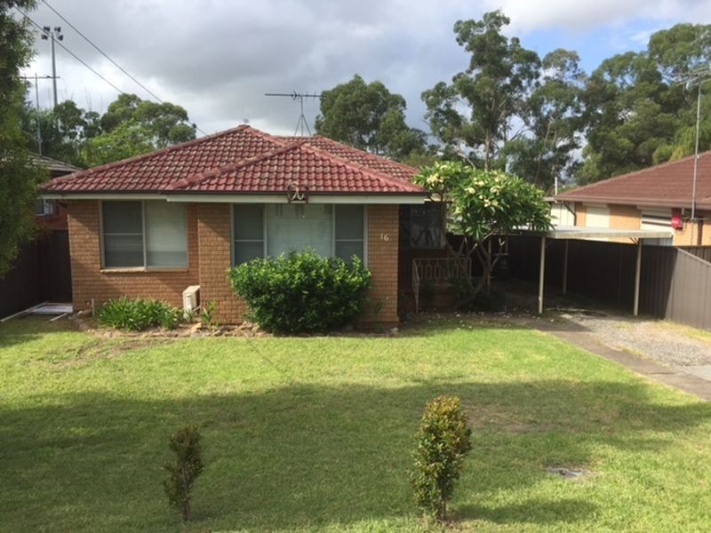 HOUSE 16 Coreen Ave, Penrith NSW 2750