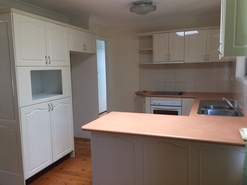 HOUSE 16 Coreen Ave, Penrith NSW 2750