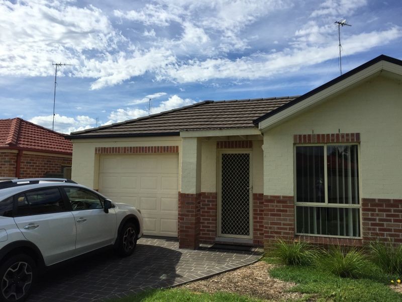 2/9 Hatchinson Crescent, Jamisontown NSW 2750