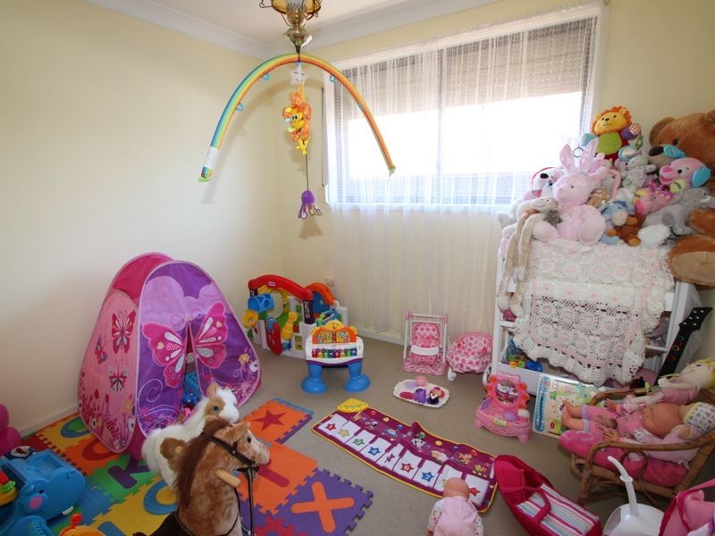 2 Manor Glen, Werrington Downs NSW 2747