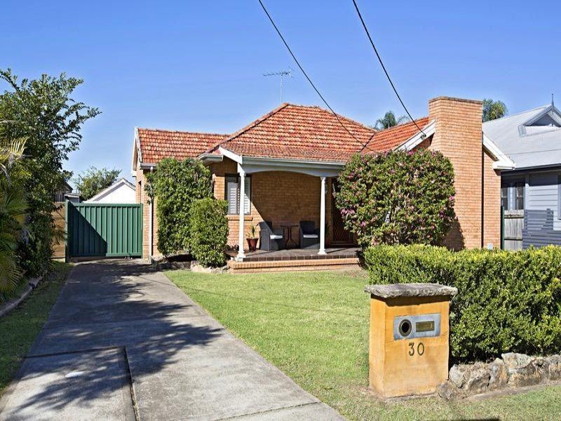 30 Ladbury Street, Penrith NSW 2750