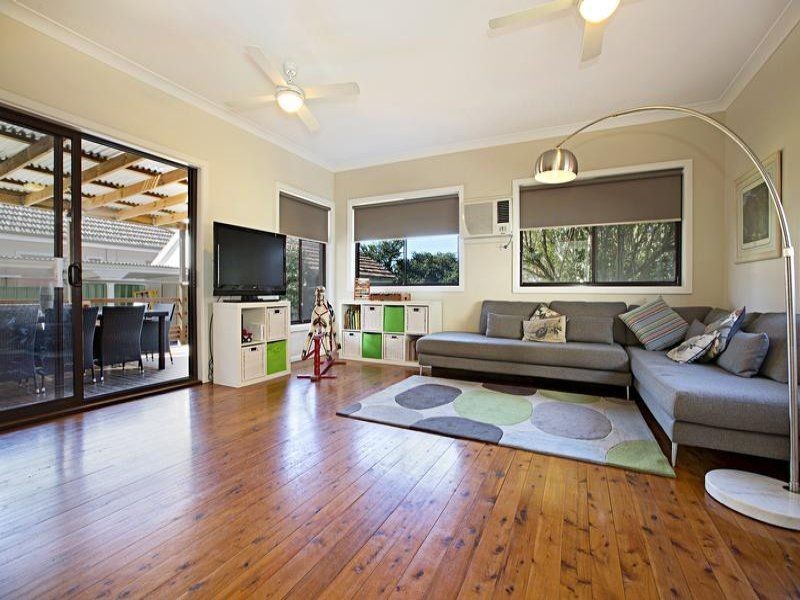 30 Ladbury Street, Penrith NSW 2750