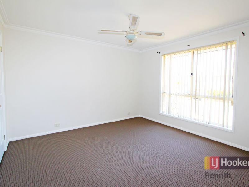 13 Coco Drive, Glenmore Park NSW 2745