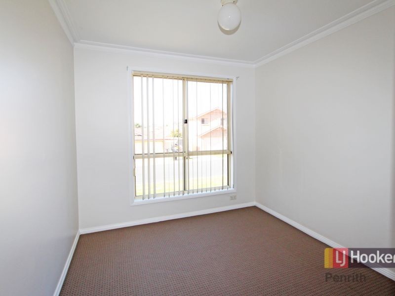 13 Coco Drive, Glenmore Park NSW 2745