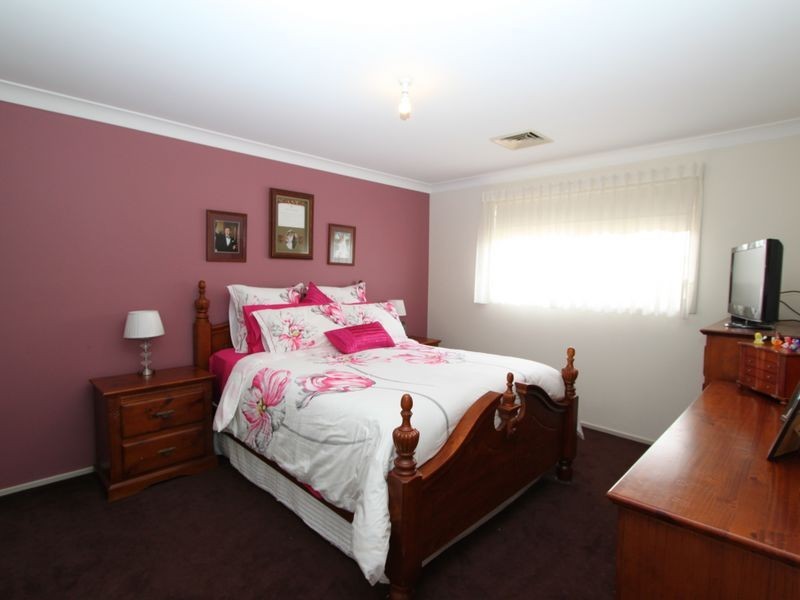 14 Tuga Place, Glenmore Park NSW 2745