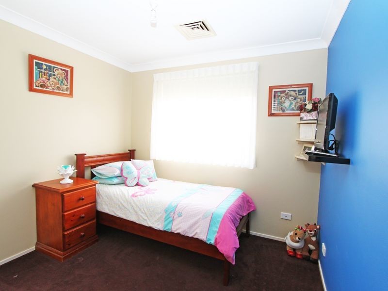 14 Tuga Place, Glenmore Park NSW 2745
