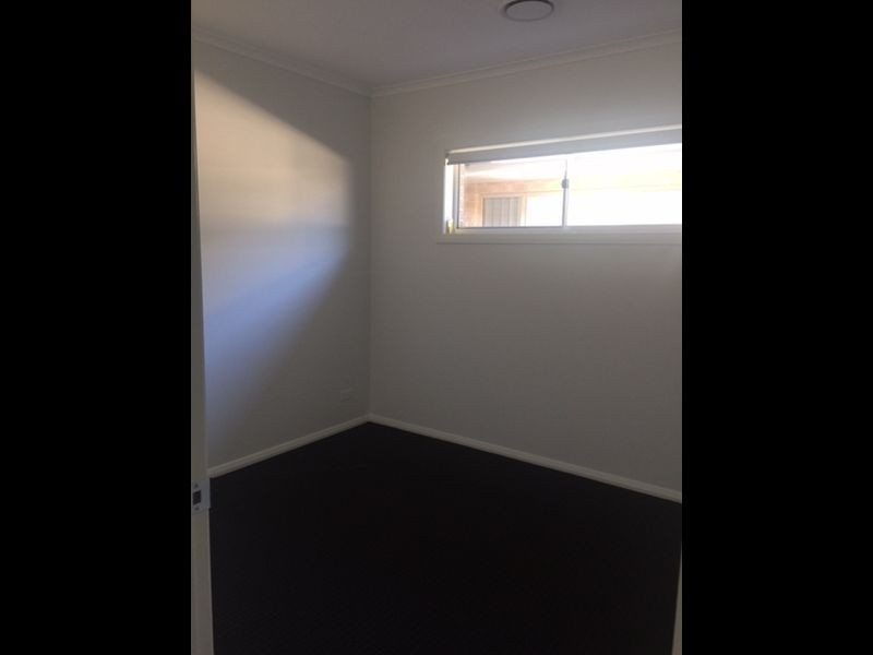 12 Empire Circuit, Penrith NSW 2750