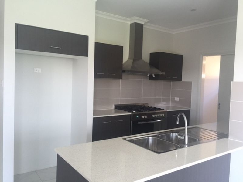 12 Empire Circuit, Penrith NSW 2750