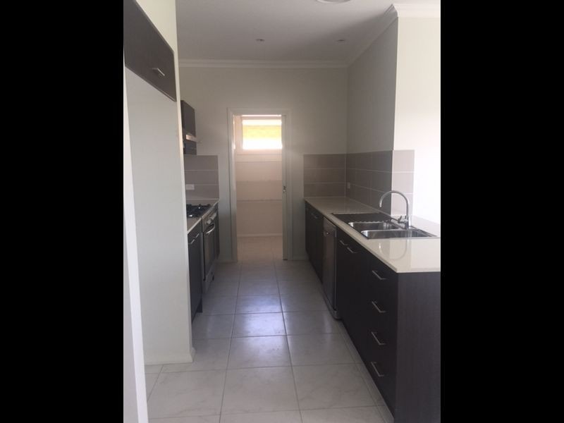 12 Empire Circuit, Penrith NSW 2750