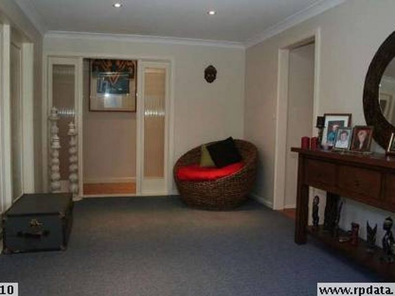 28 Ladbury Ave, Penrith NSW 2750