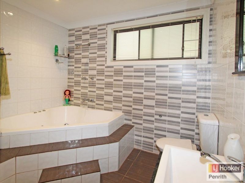 18 Kilkenny Road, South Penrith NSW 2750