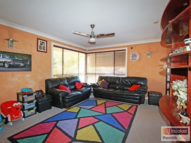 60 Kareela Avenue, Penrith NSW 2750