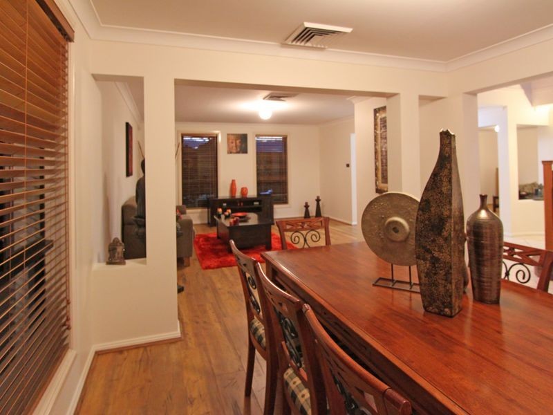 6 Turnberry Crescent, Glenmore Park NSW 2745