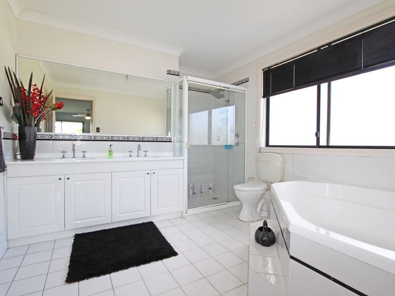 6 Turnberry Crescent, Glenmore Park NSW 2745