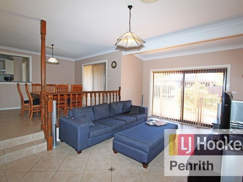 24 Willoring Crescent, Jamisontown NSW 2750