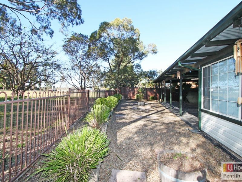 8 Grange Crescent, Cambridge Gardens NSW 2747