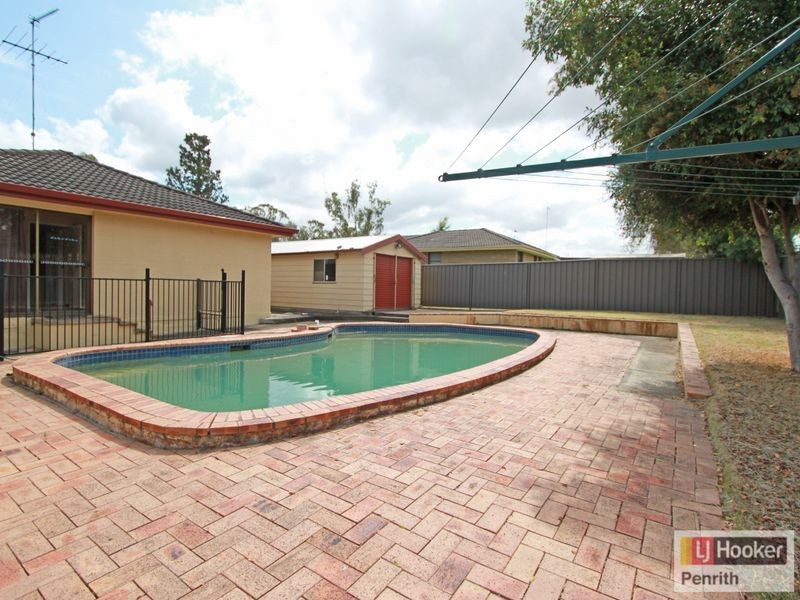 42 Tanbark Circuit, Werrington Downs NSW 2747