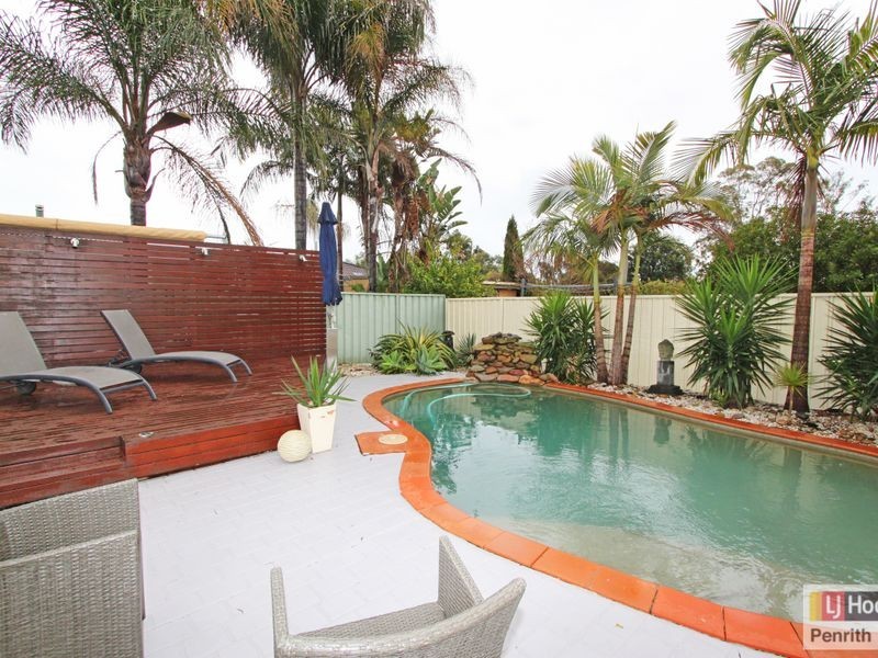 18 Greenbank Drive, Werrington Downs NSW 2747