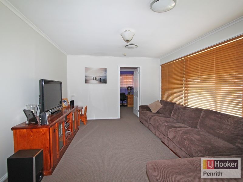10 Roebuck Road, Werrington NSW 2747