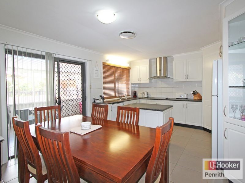 10 Roebuck Road, Werrington NSW 2747