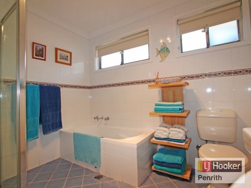 34 Lockyer Ave, Werrington County NSW 2747