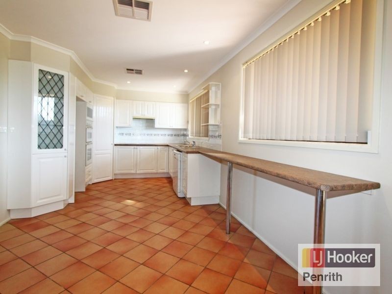 33 Charles Todd Cres, Werrington County NSW 2747
