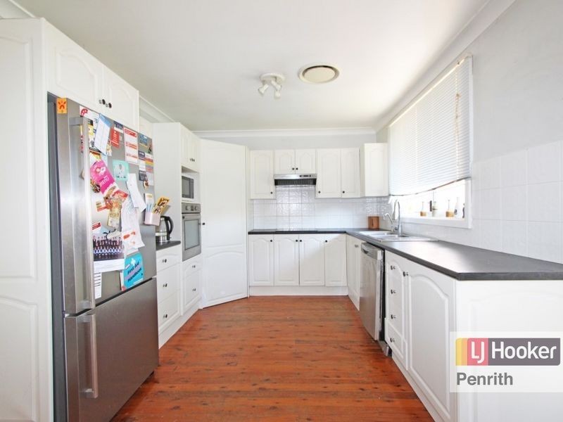 57 Kareela Ave, Penrith NSW 2750